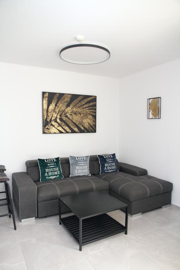 בת ים Apartments4You Leonardo 17 מראה חיצוני תמונה