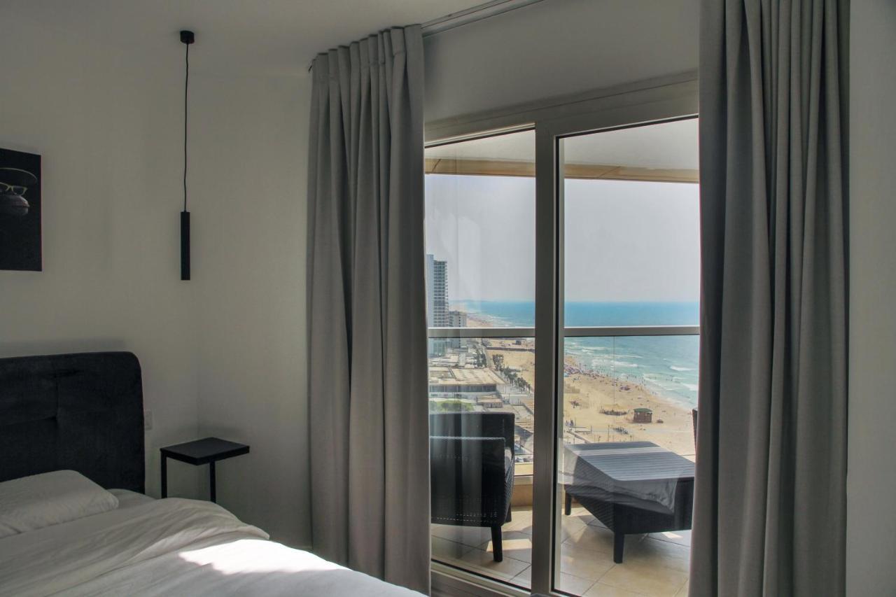 בת ים Apartments4You Leonardo 17 מראה חיצוני תמונה