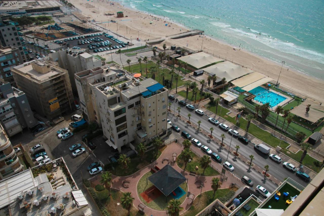 בת ים Apartments4You Leonardo 17 מראה חיצוני תמונה